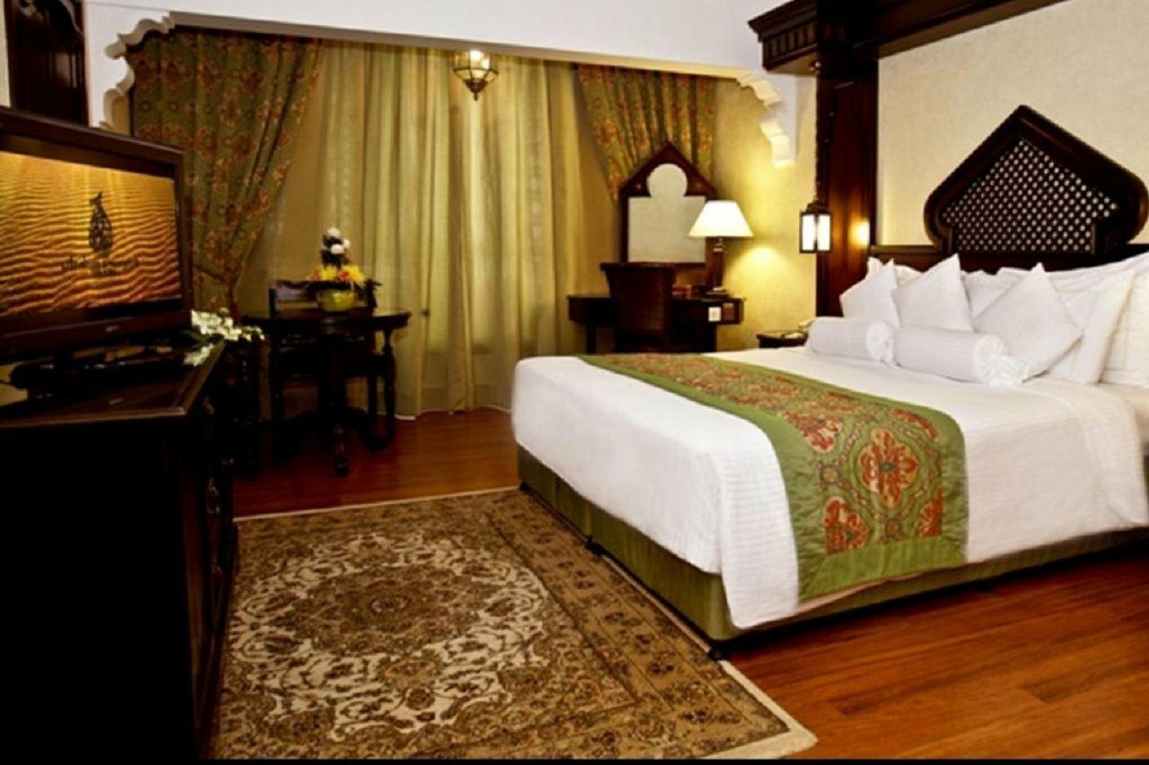 Hotel Arabian Courtyard & Spa 4*