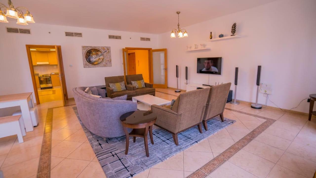 Apartment The Holiday Homes Dubai