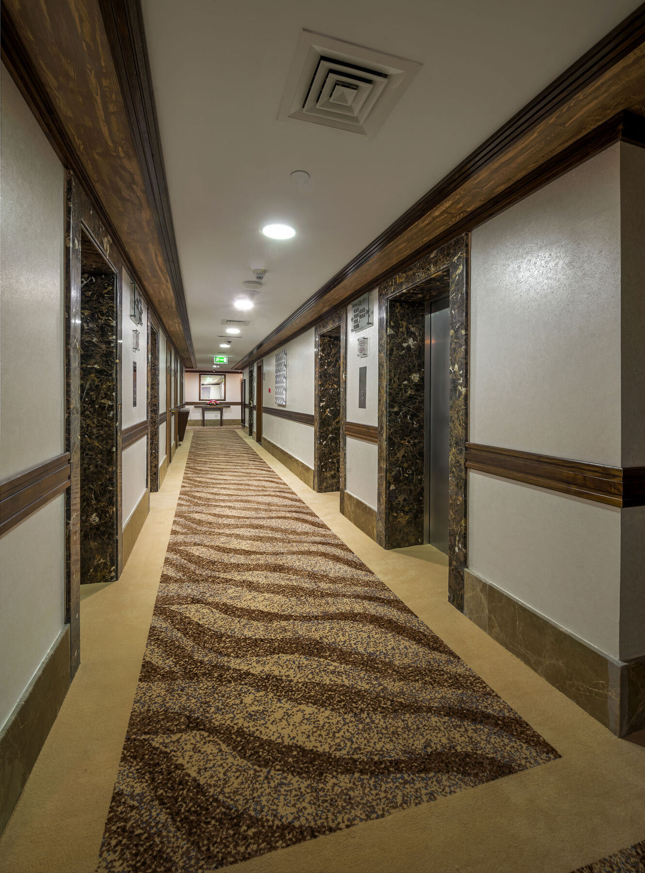 Aparthotel Premiere Marina 4*