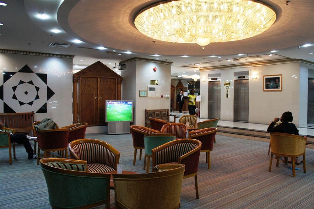 Dream Palace Hotel