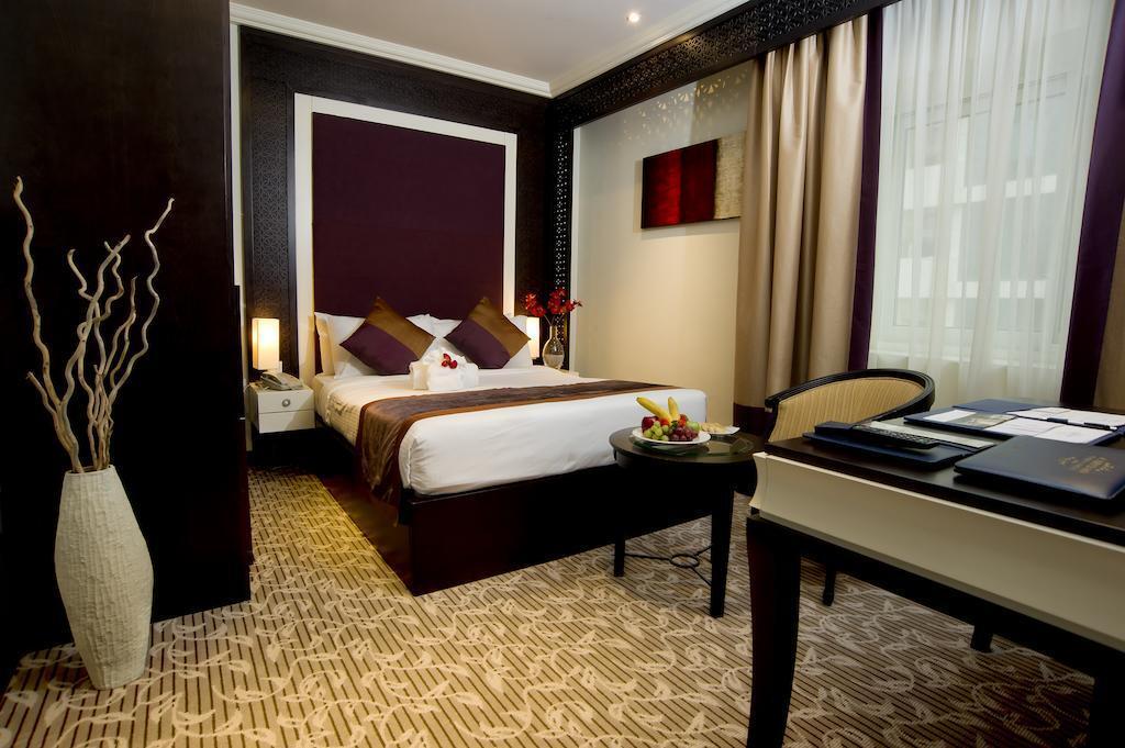 Hotel Carlton Tower 4*