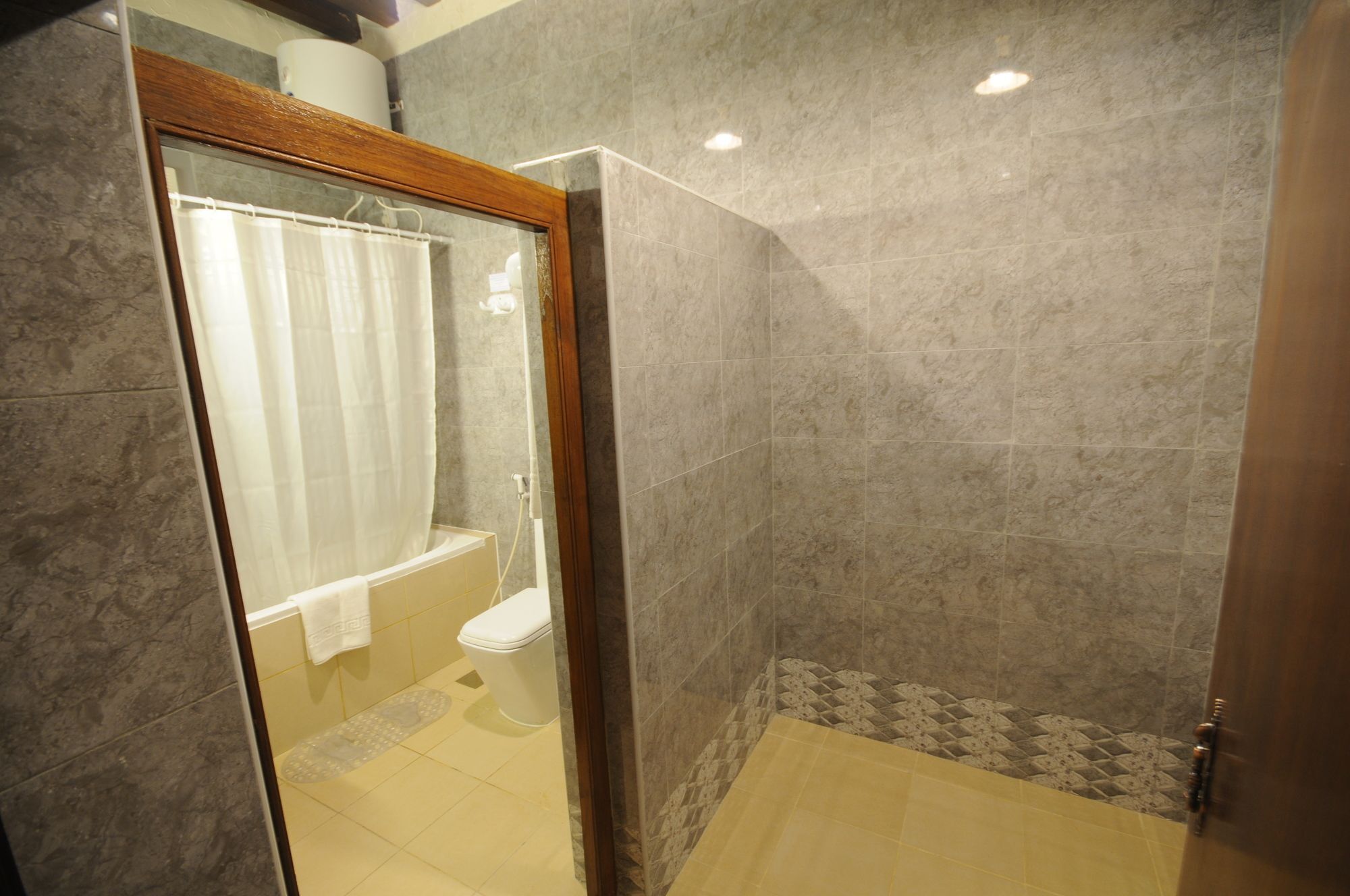 Hotel Capital O160 Lumbini Dream Garden Llc Dubai
