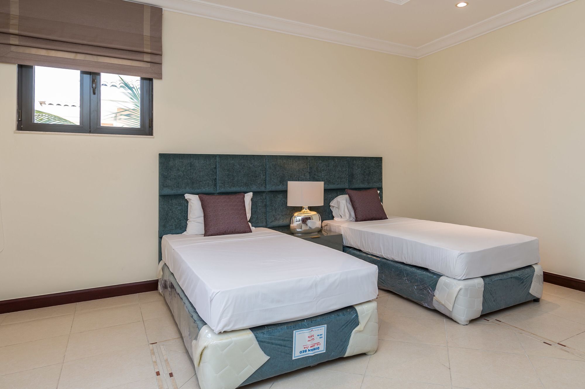 Villa 4 Bedroom Garden At Frond O By Deluxe Homes *