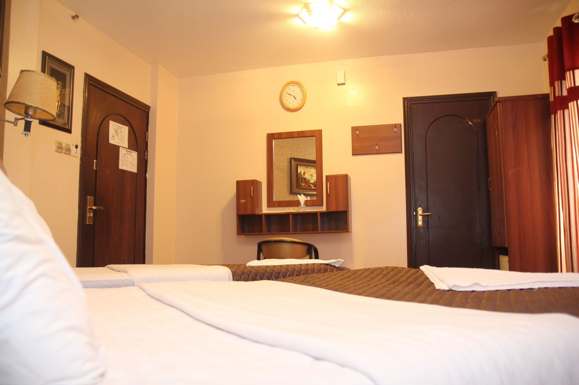 Hotel Downtown *