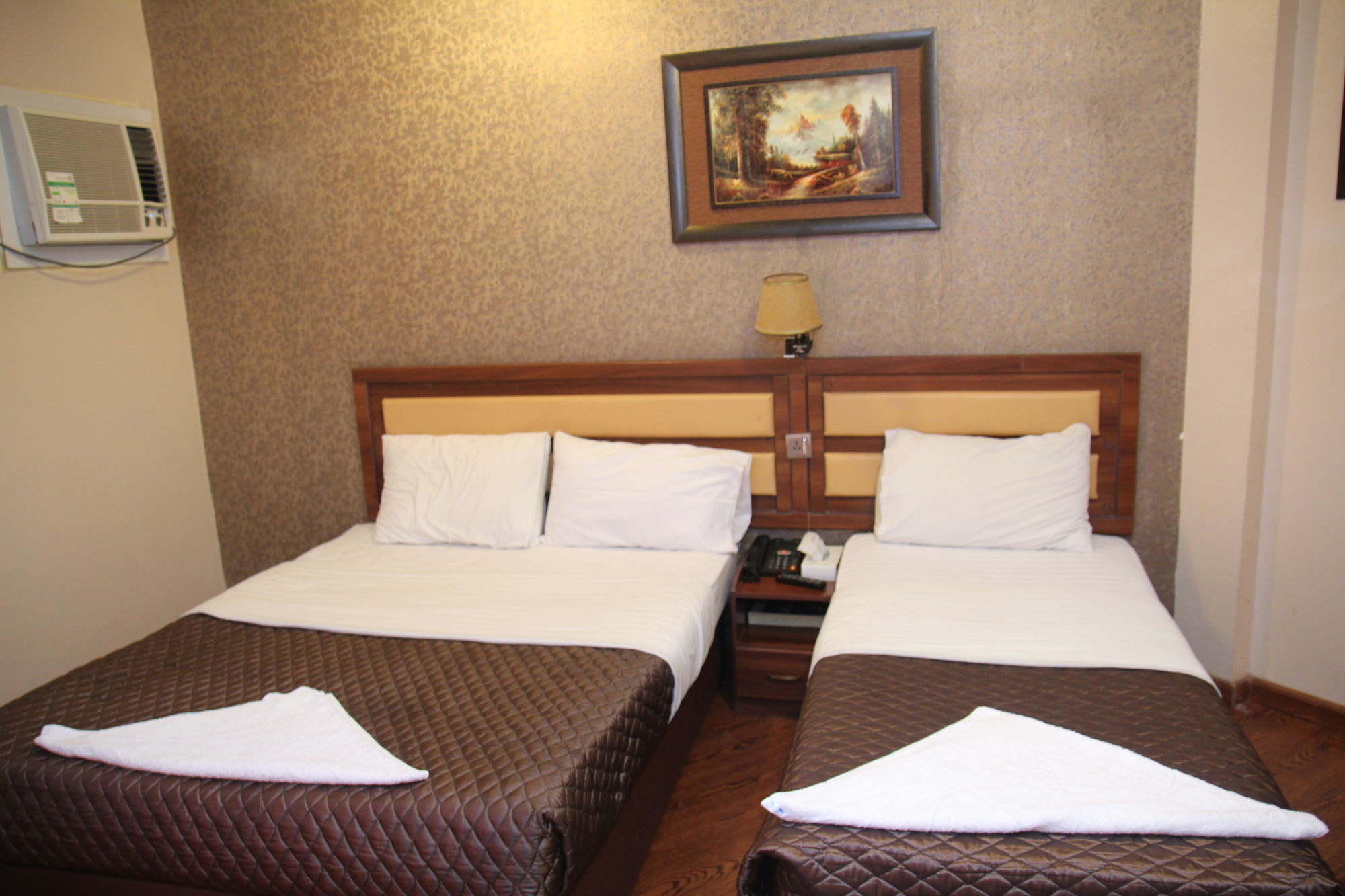 Hotel Downtown *