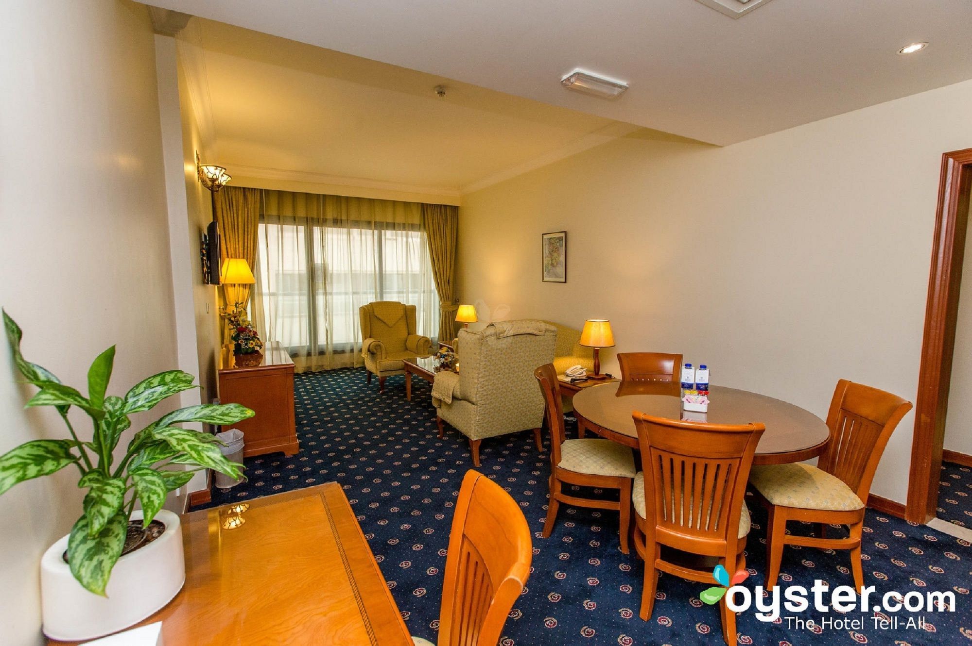 Rolla Aparthotel 3*