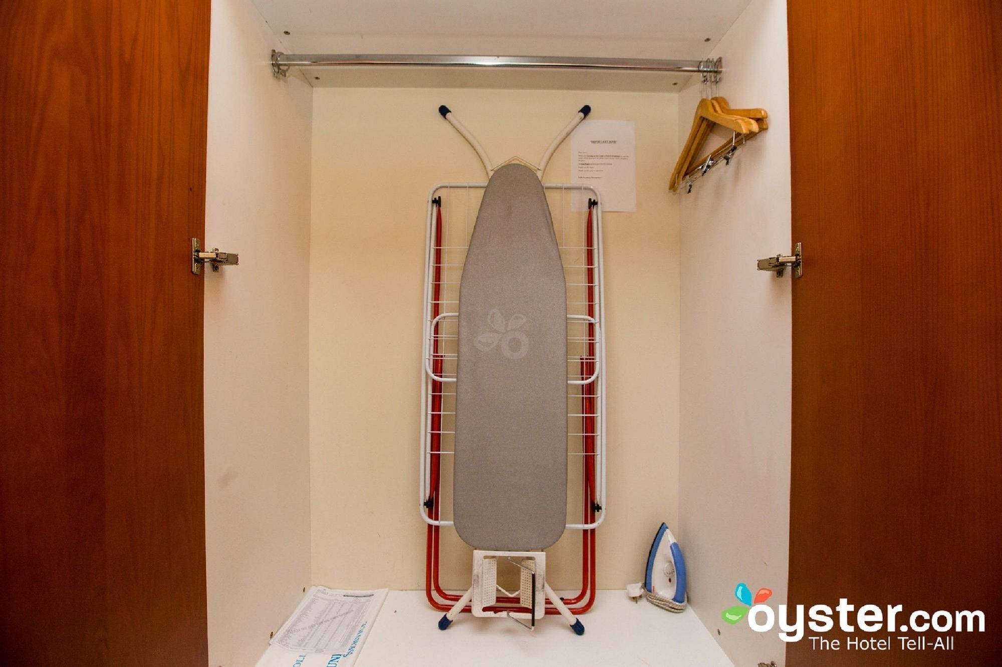 Rolla Aparthotel Dubai