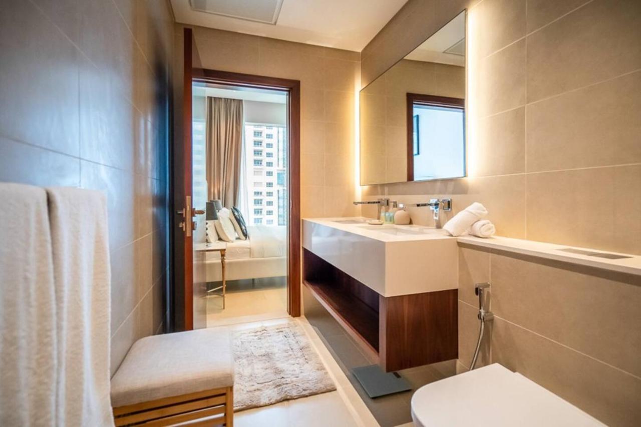 Luton Vacation Homes Marina Gate Tower 2 *