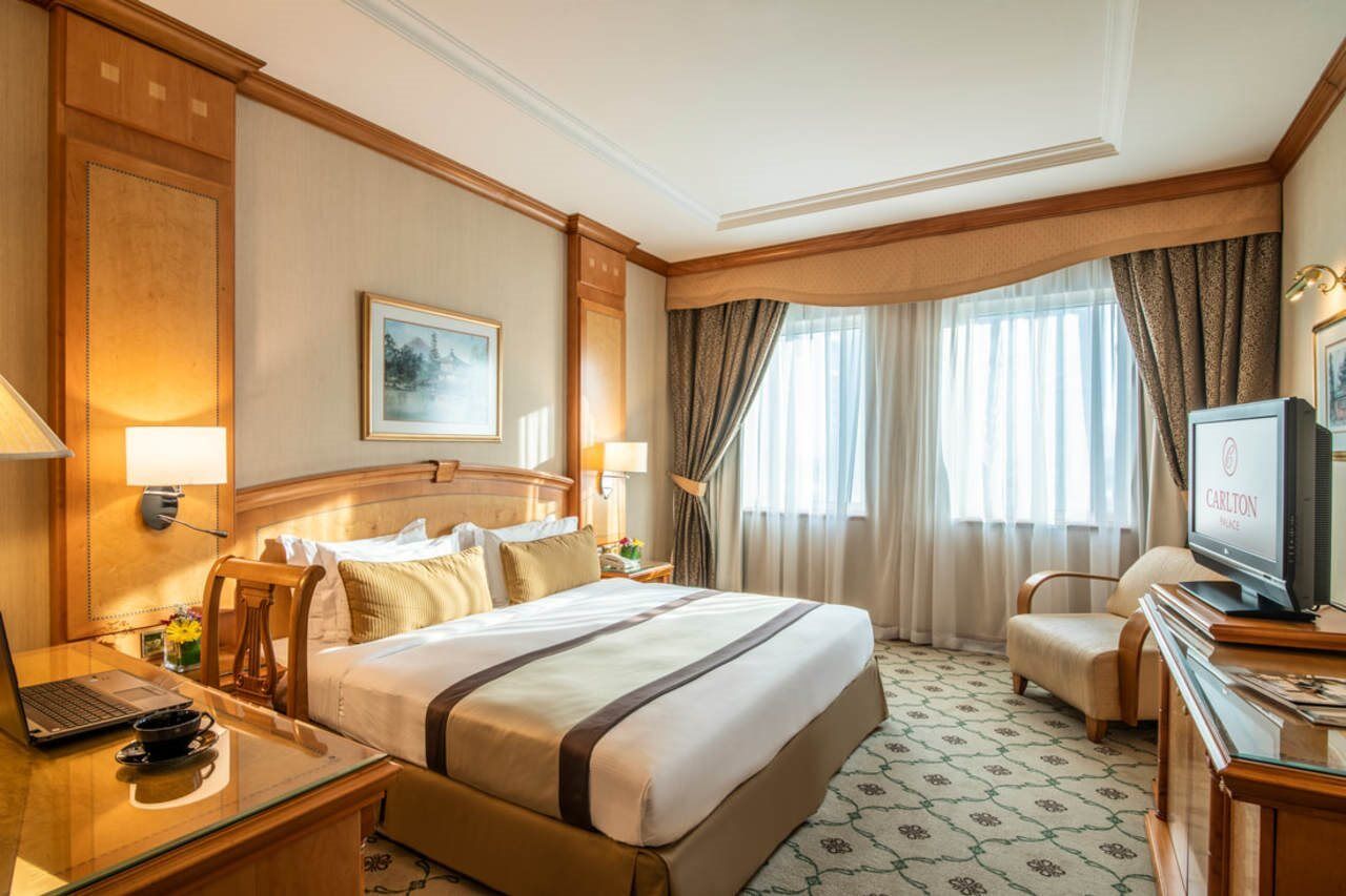 Otel Knight Castle Dubai