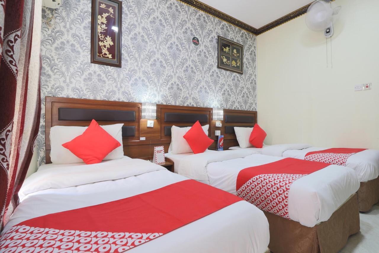 Oyo 335 Remas Llc Hotel *
