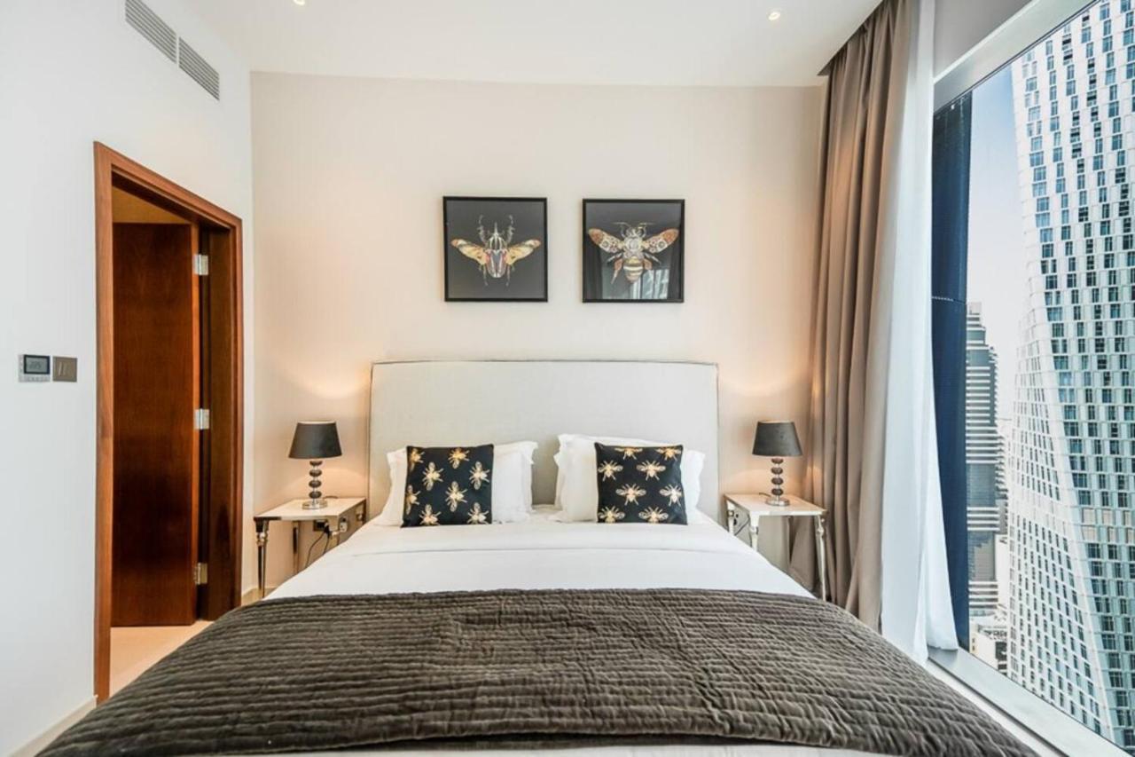 Apartment Luton Vacation Homes Marina Gate Tower 2
