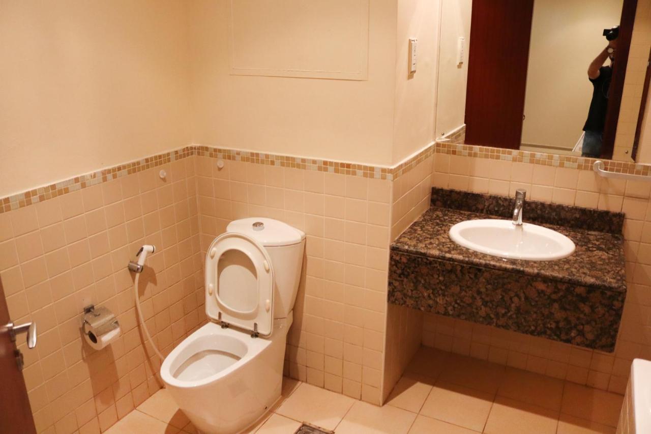 California Hostel *