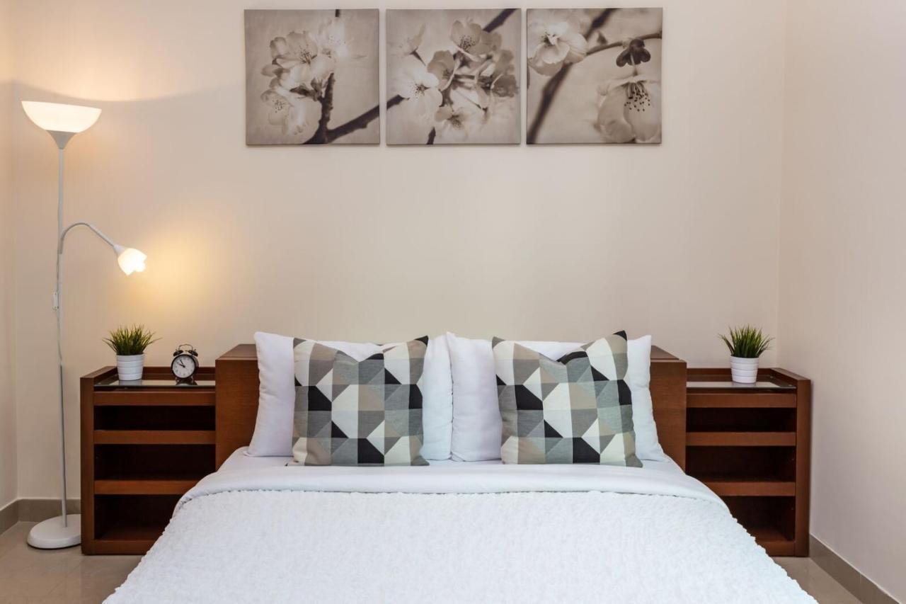 Higuests - Modern In Marina With Pool And Gym Apartment *