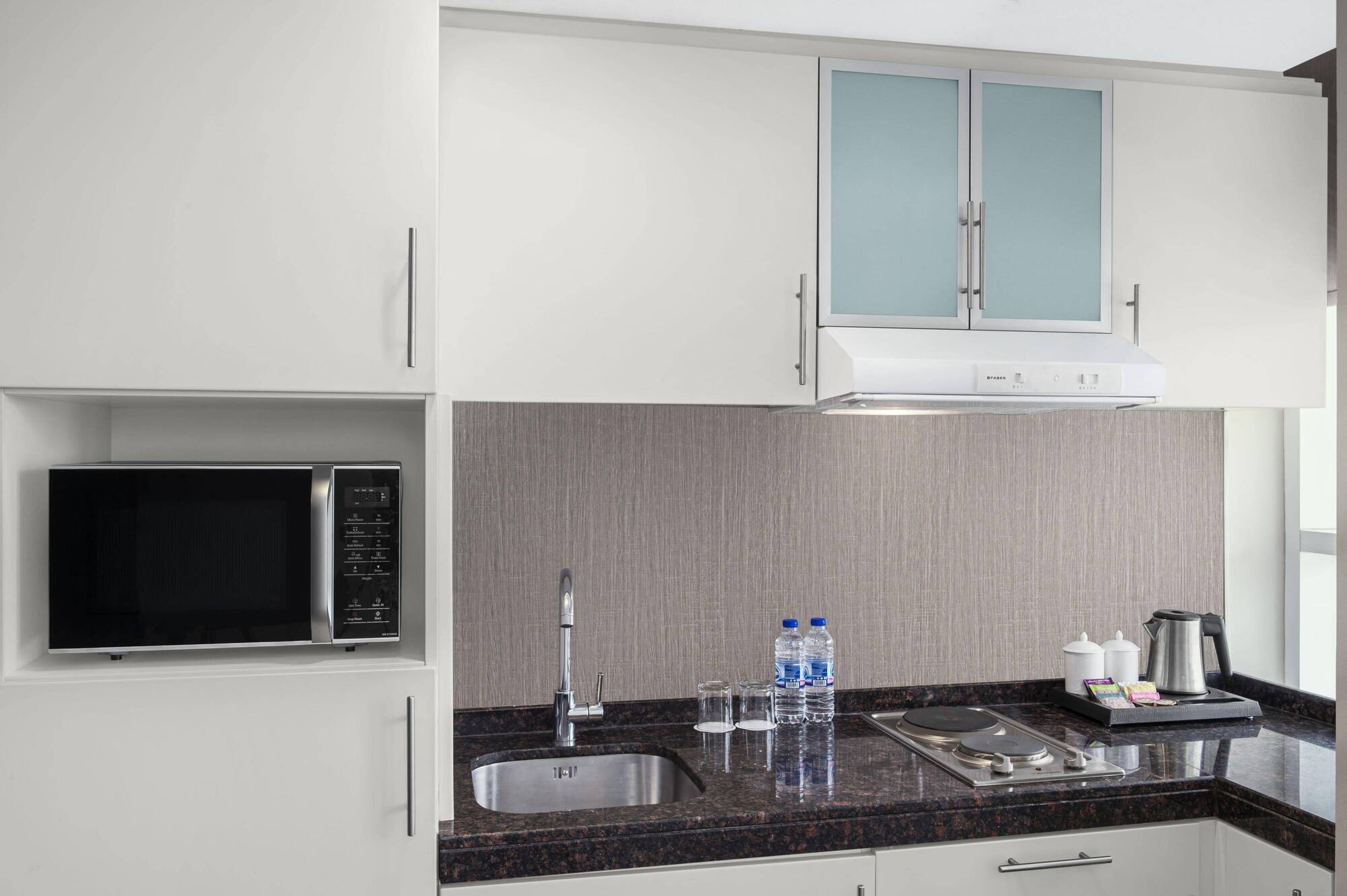 Leva And Suites, Opposite Downtown Dubai