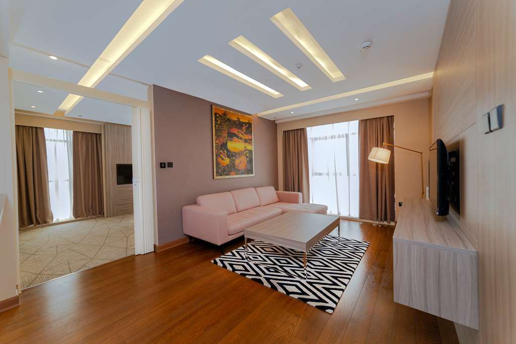 Four Points By Sheraton Production City, Dubai