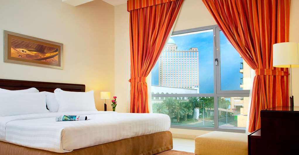 Time Topaz Dubai