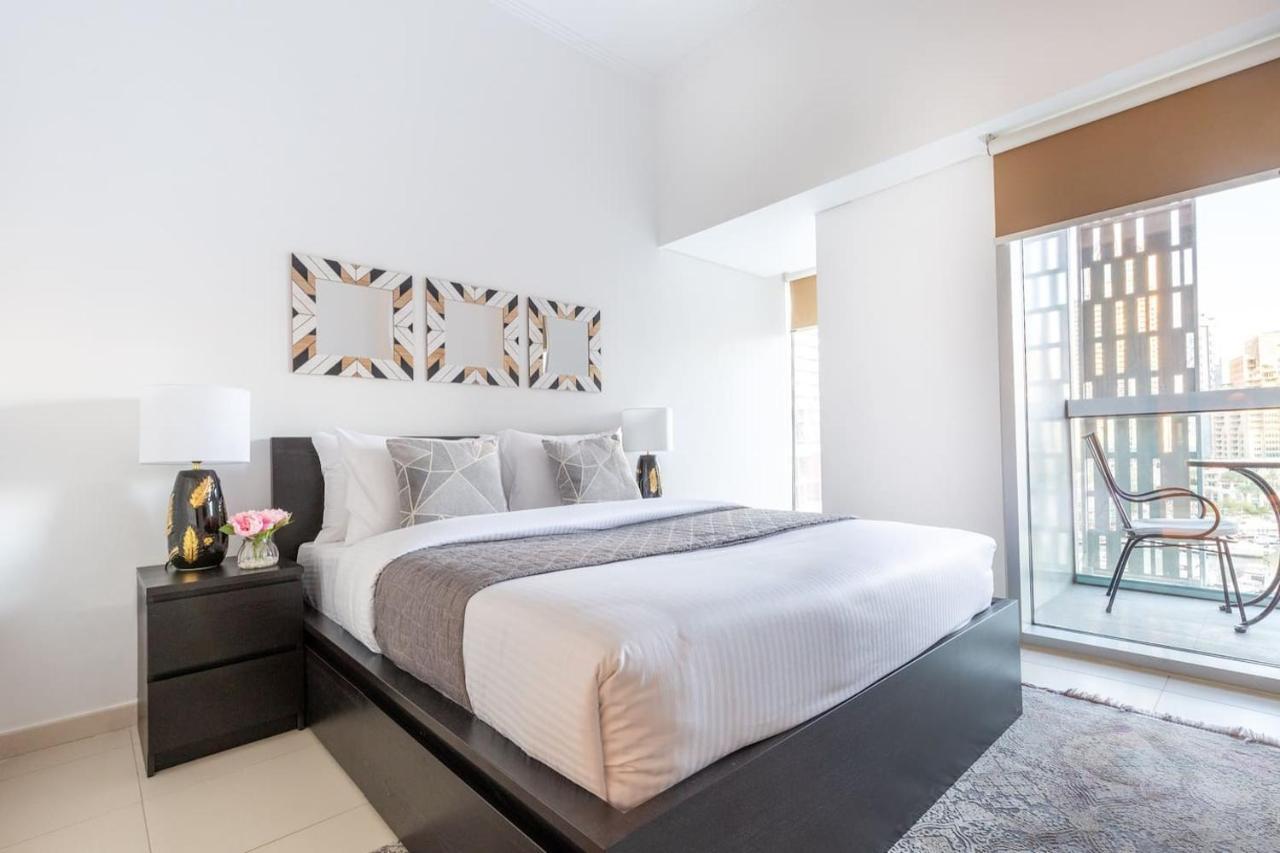 Astonishing 1br In Fabulous Cayan Tower Apartment *