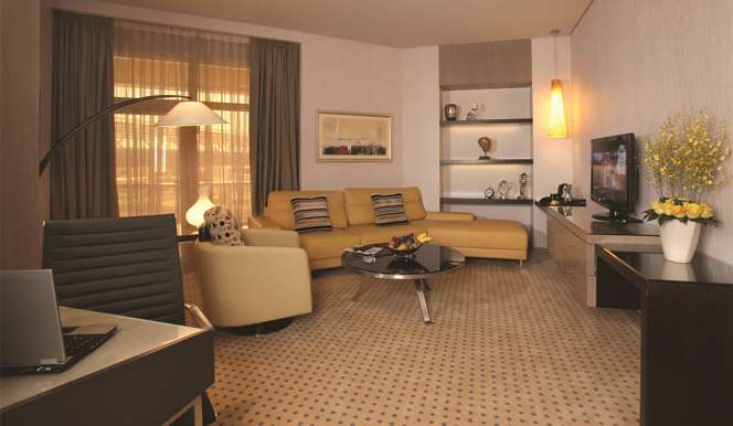 Time Grand Plaza Hotel, Airport Hotel 4*