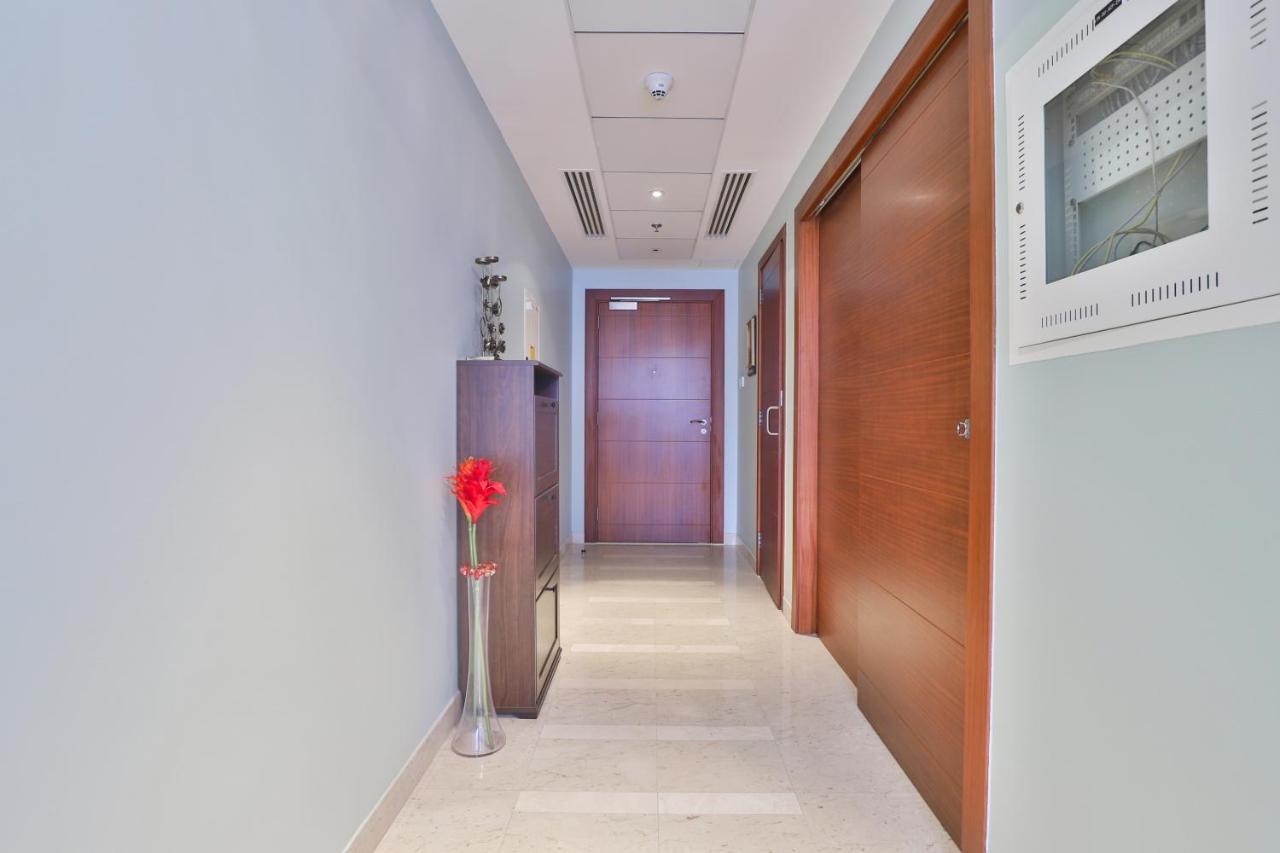 Oyo 398 Standpoint Tower A , 1 Br