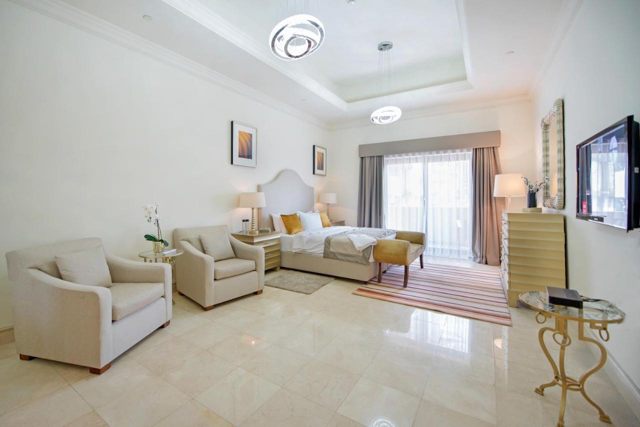 Luxurious 3br Townhouse With Maid's & Private Pool In Palm Jumeirah Apartment *