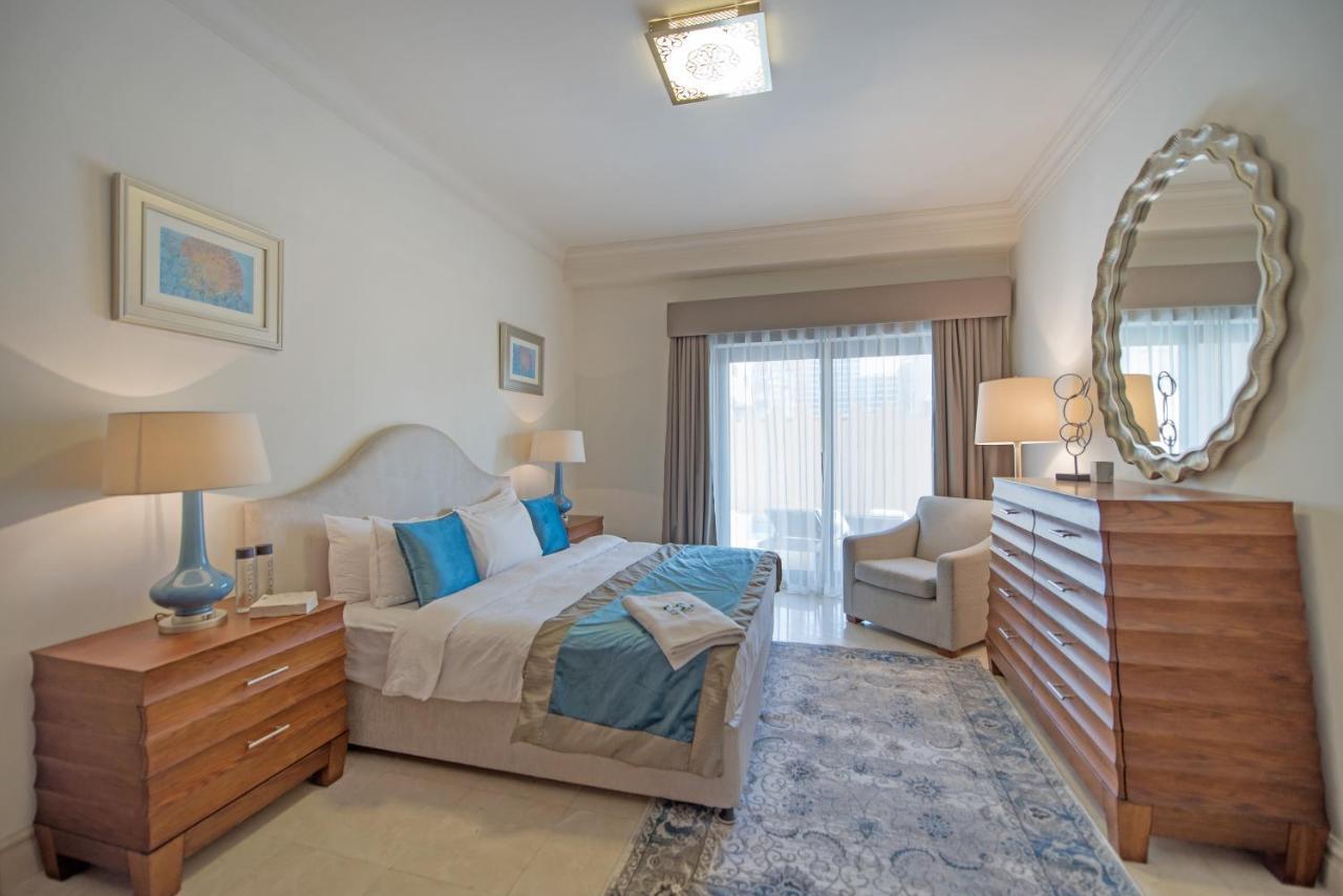 Luxurious 3br Townhouse With Maid's & Private Pool In Palm Jumeirah