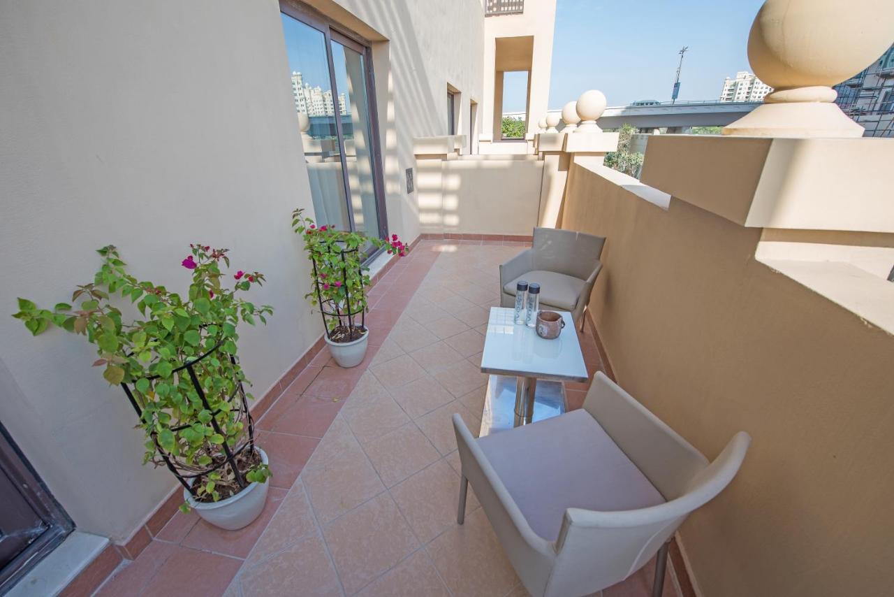 Luxurious 3br Townhouse With Maid's & Private Pool In Palm Jumeirah * Dubai