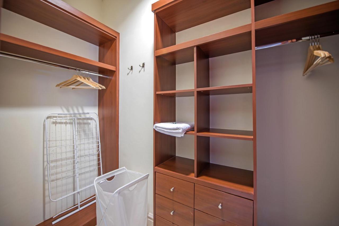 Luxurious 3br Townhouse With Maid's & Private Pool In Palm Jumeirah Apartment