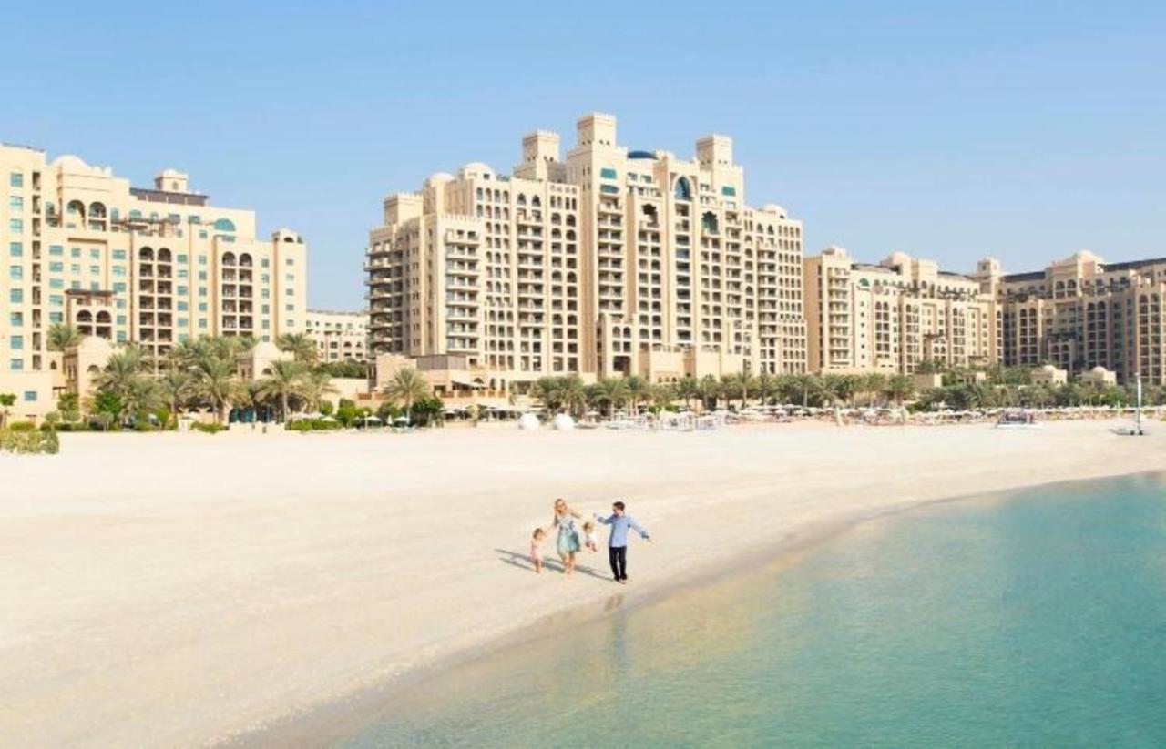 Luxurious 3br Townhouse With Maid's & Private Pool In Palm Jumeirah Apartment *