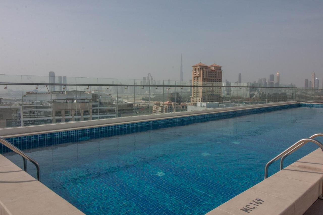 Cozy 1br With Pool And Gym 10mins Away By Drive To Dxb Airport Daire