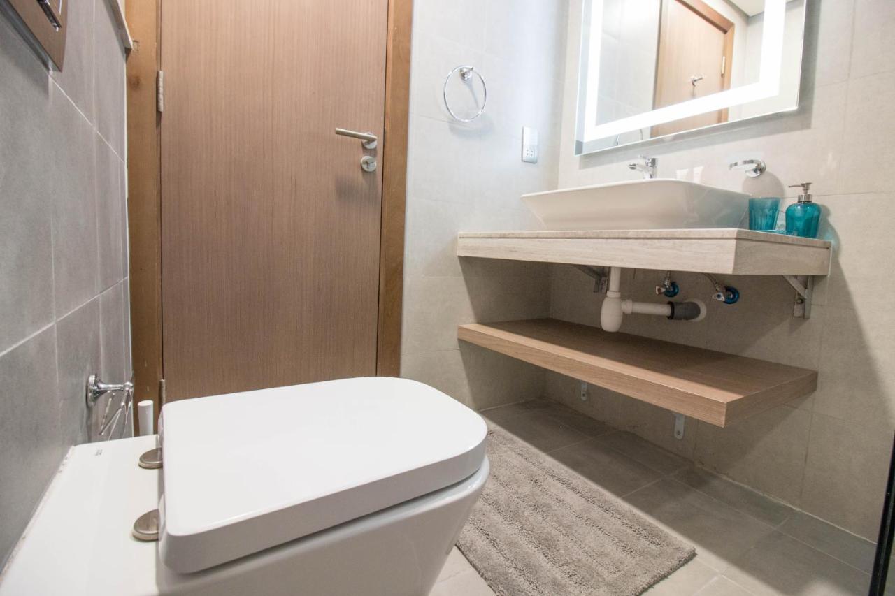 Cozy 1br With Pool And Gym 10mins Away By Drive To Dxb Airport Daire *