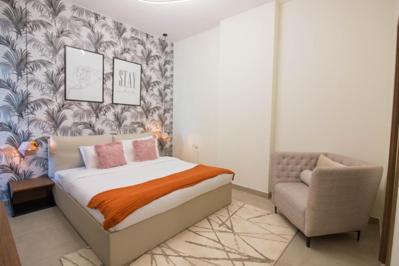 Cozy 1br With Pool And Gym 10mins Away By Drive To Dxb Airport Daire