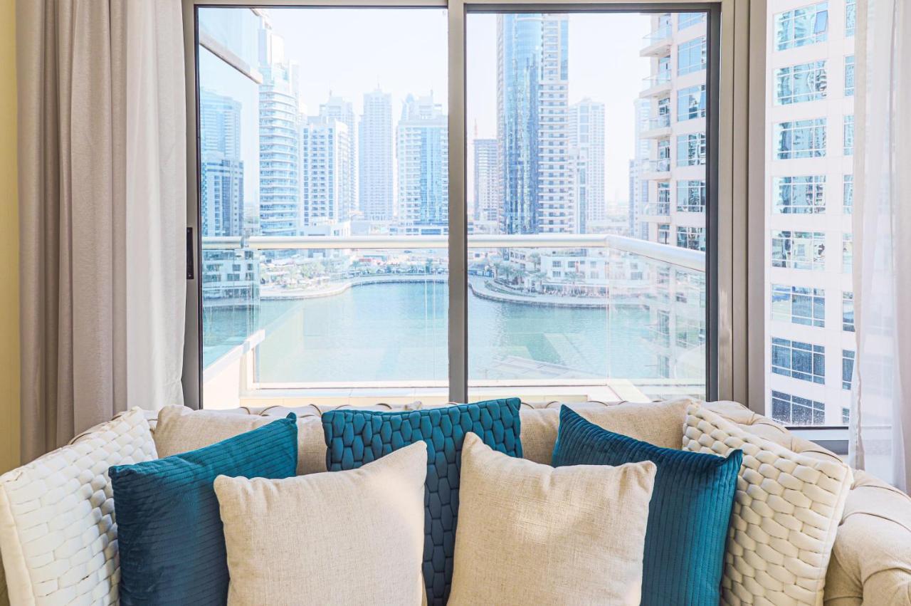 Nasma Luxury - Pastel-colored With Jaw-dropping Marina Views Dubai