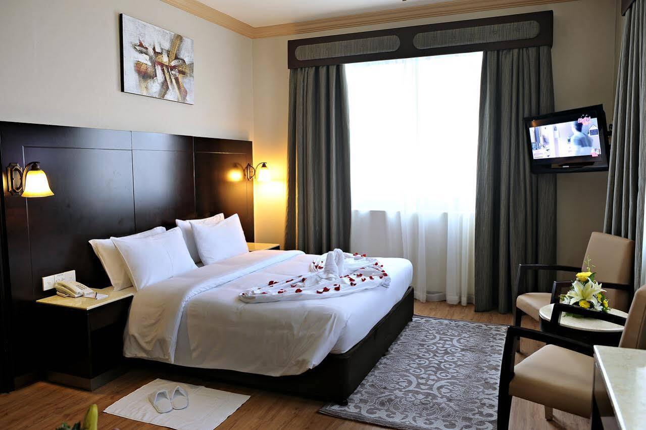 Signature Al Riqqa 3*