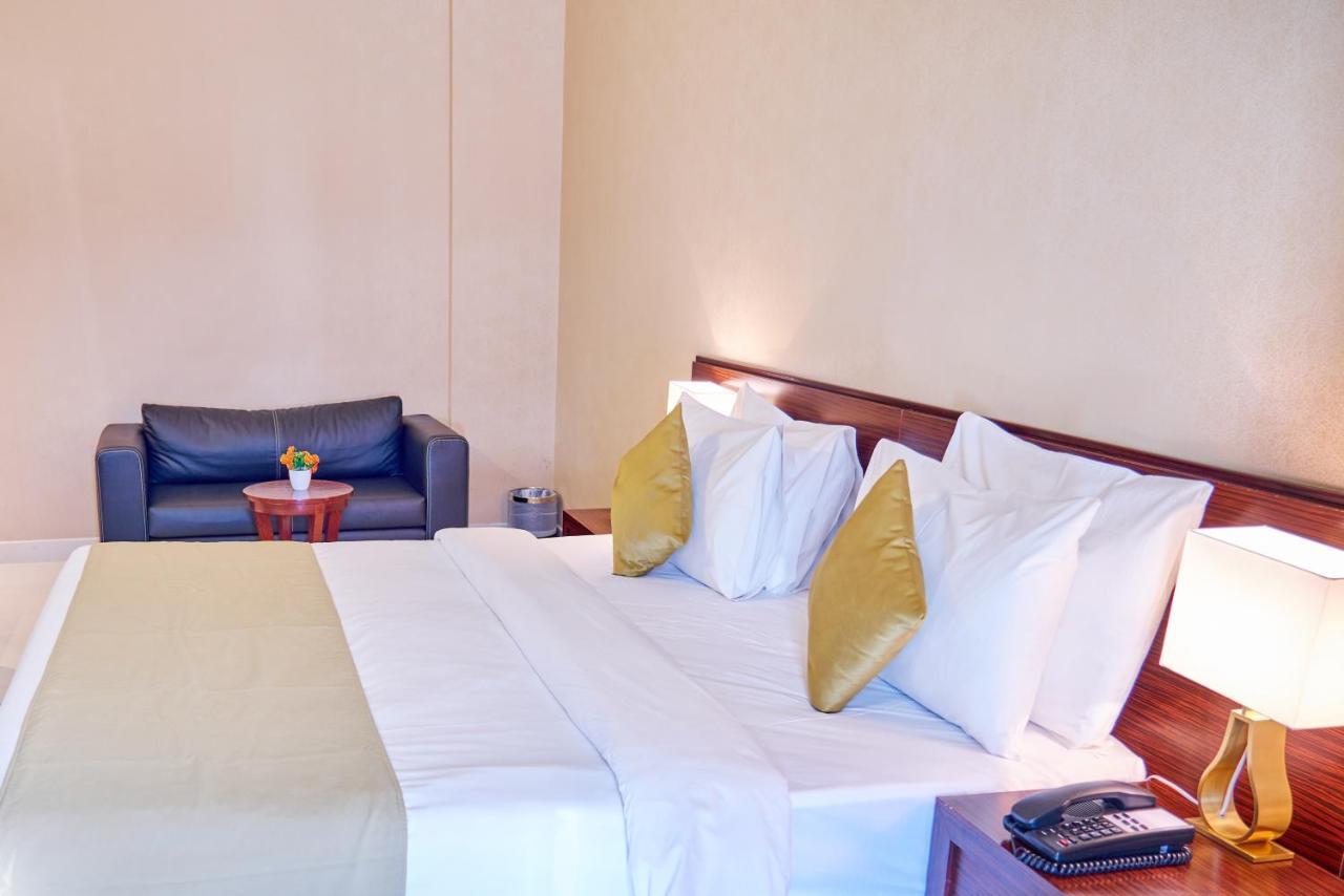 Otel Grand Square 2*