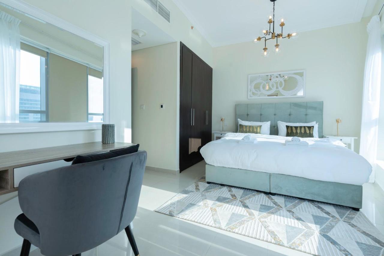Guestready - Monochromatic Adventure Apartment *