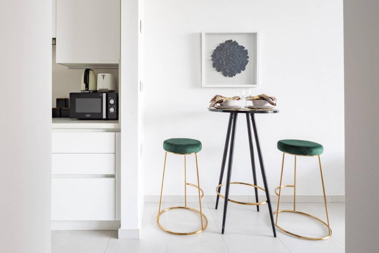 Apartment Frank Porter - Marquise Square Dubai