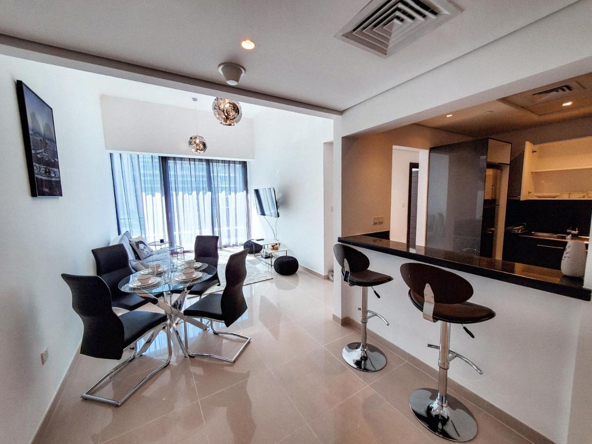 Here - Marina 2 Bedroom Silverene Tower Apartment