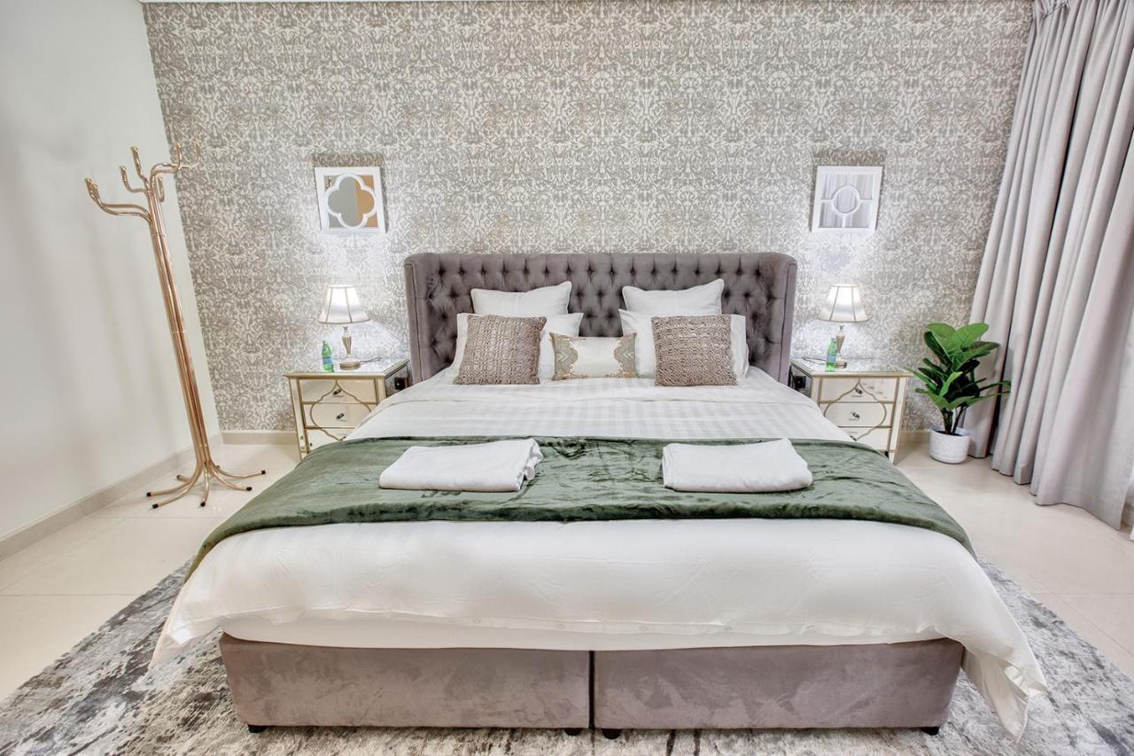 Luxury At Balqis * Dubai