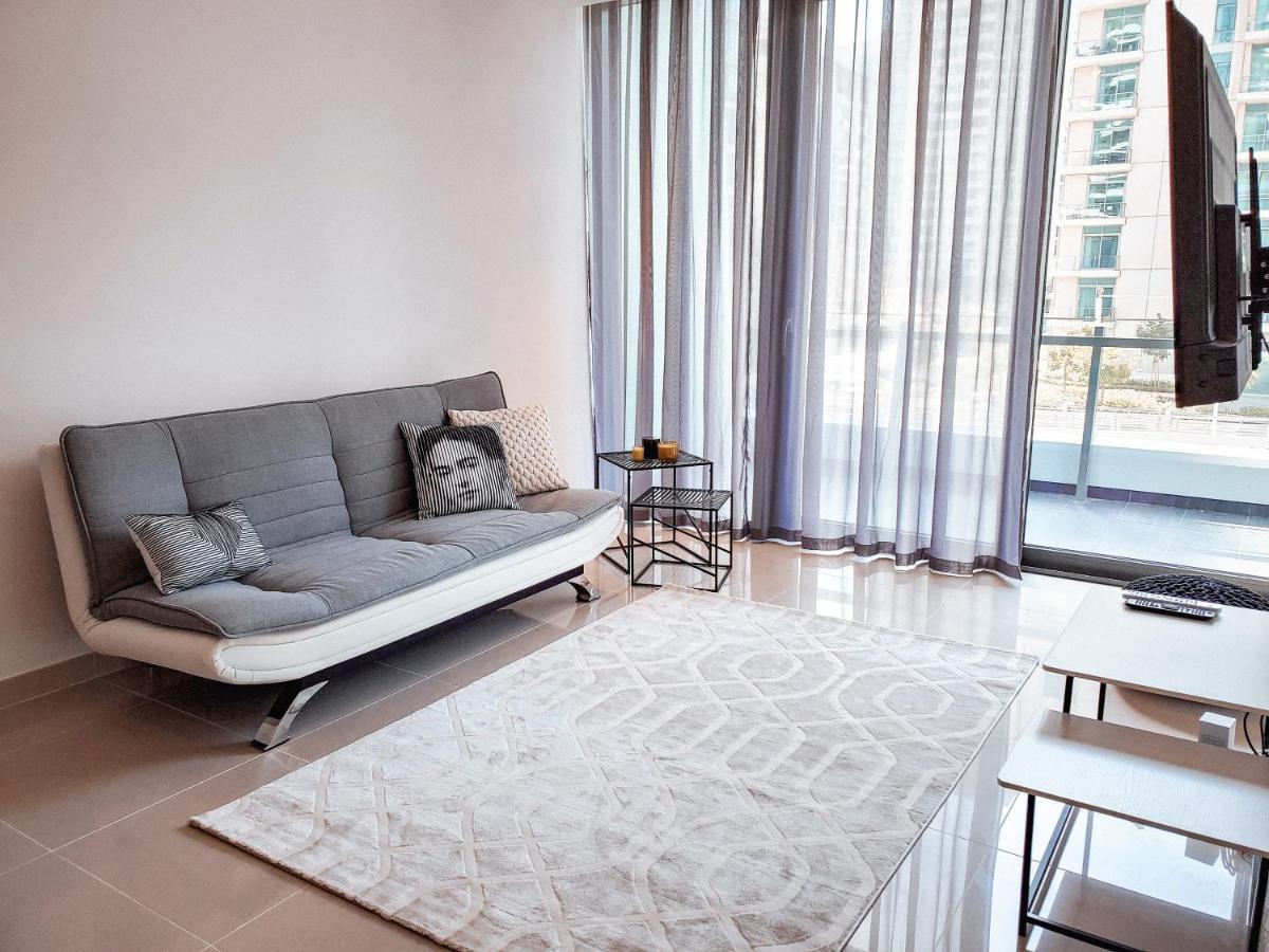 Apartment Here - Marina 2 Bedroom Silverene Tower *