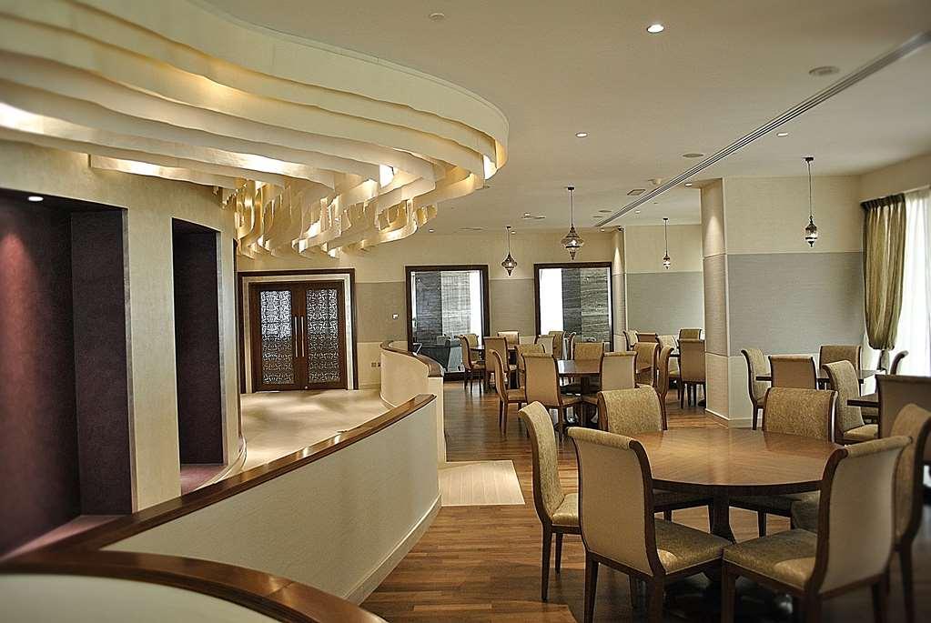 Hotel Lavender Al Nahda 4*