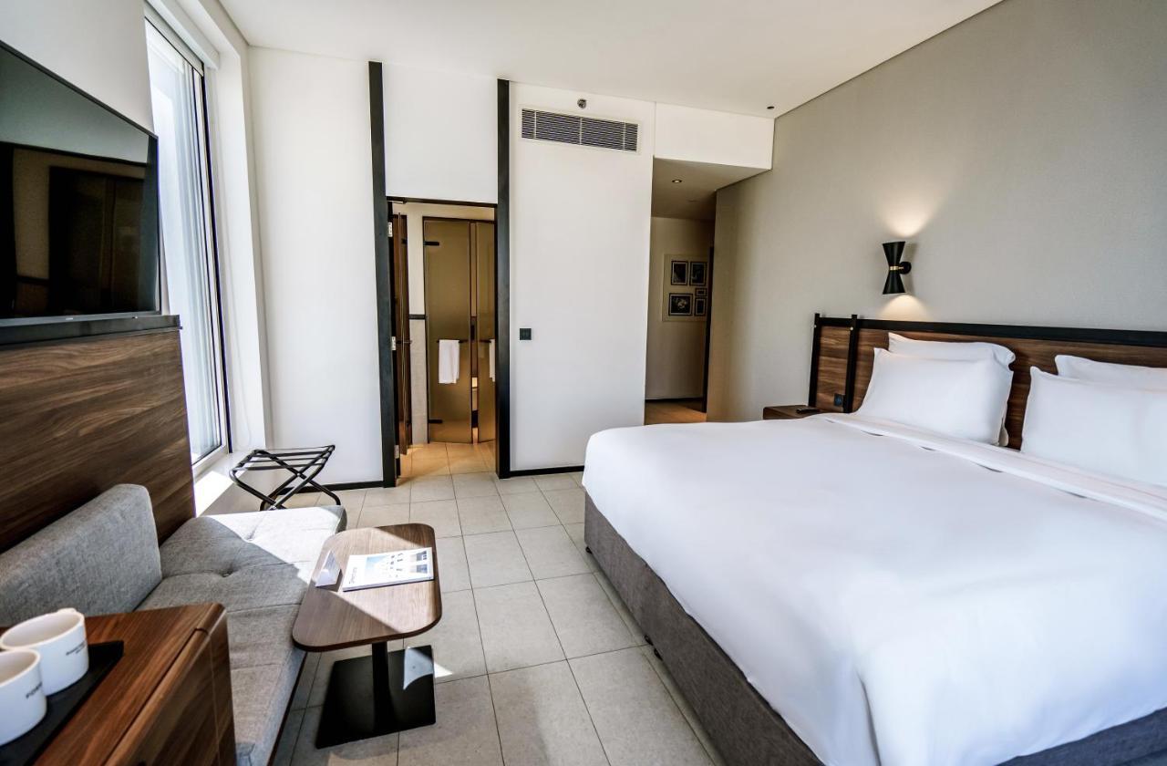 Form Al Jaddaf, Dubai, A Member Of Design Dubai