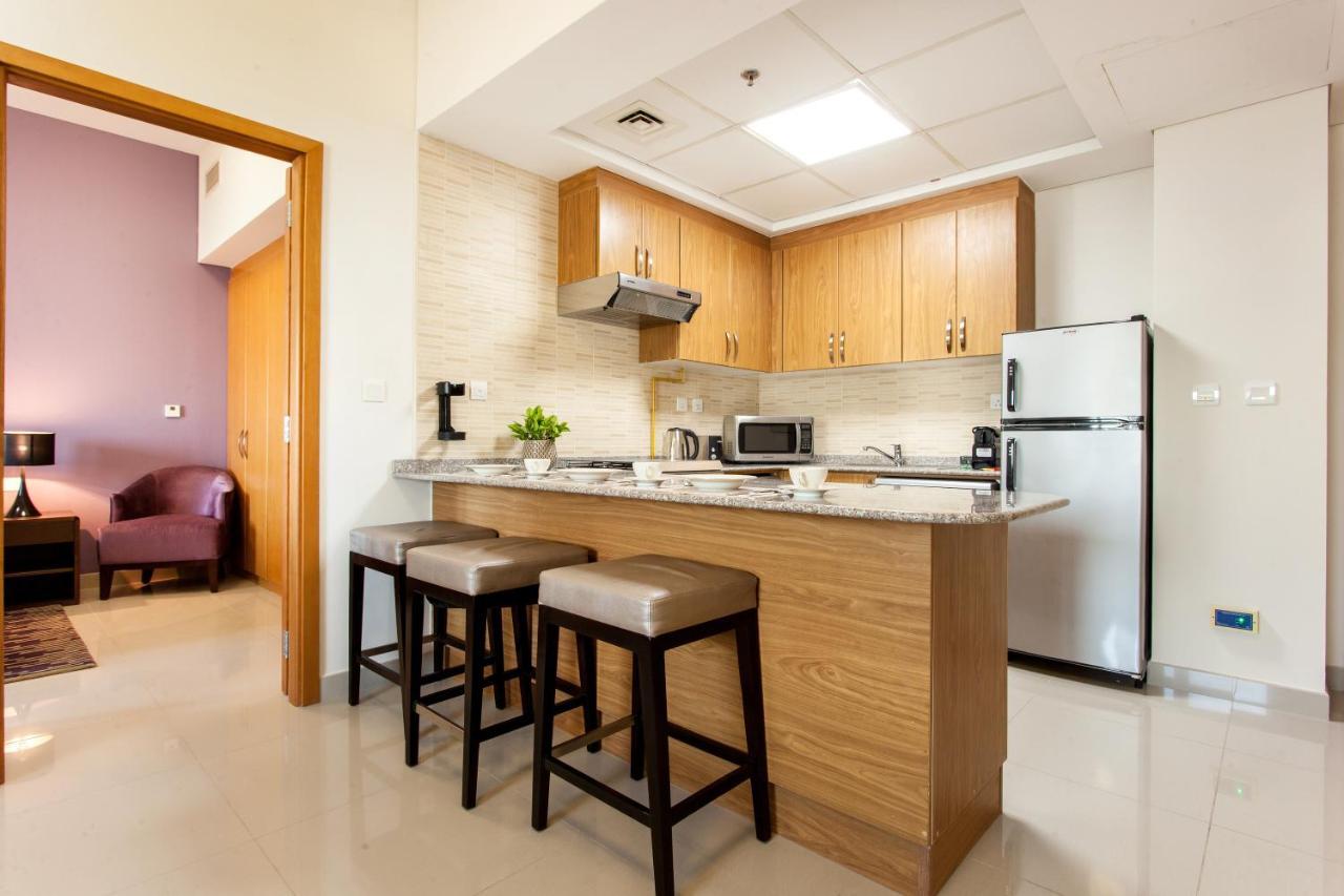Staycae Homes - Suburbia Apartment *