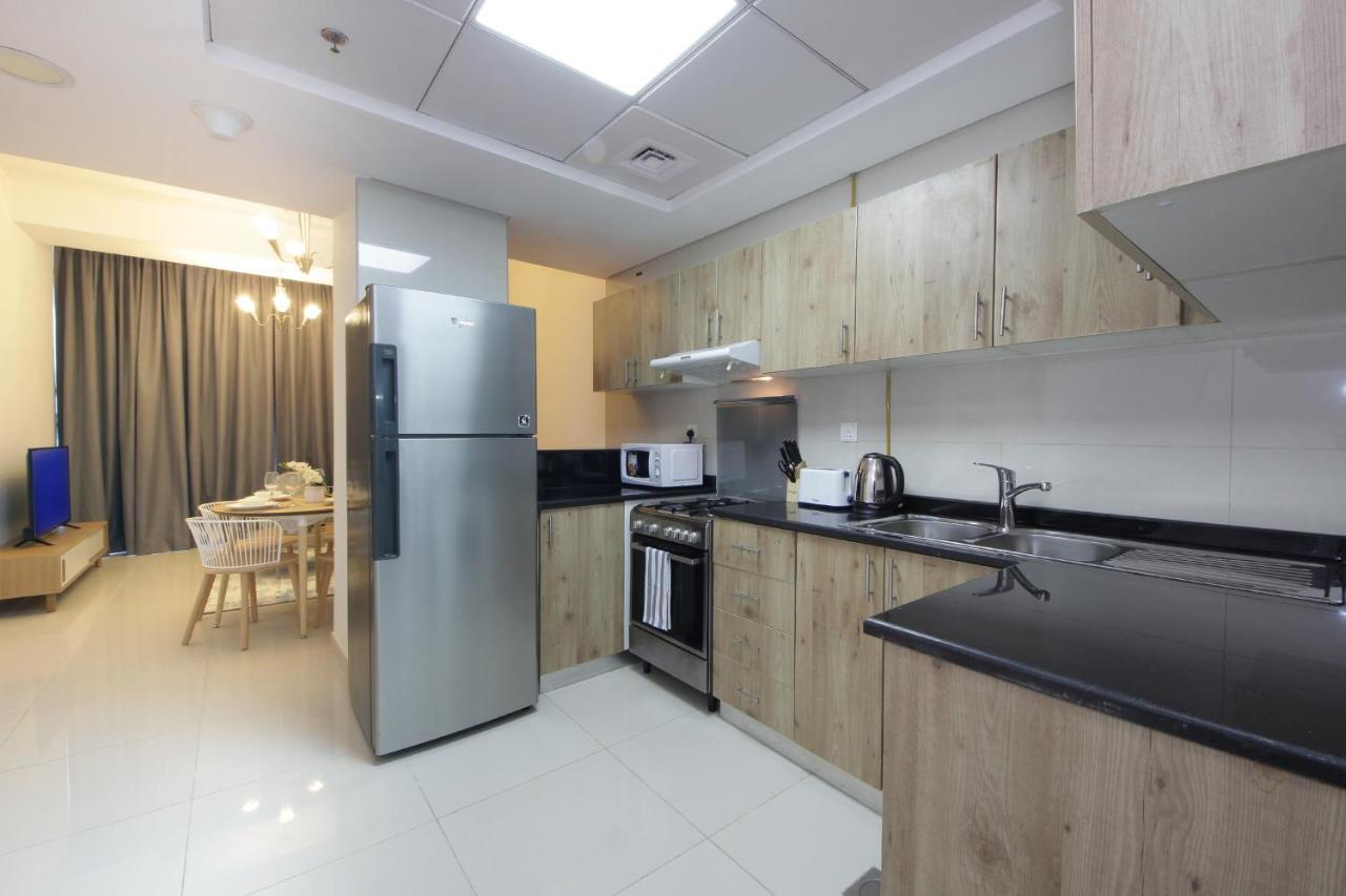 Shh - Luxury 1 Bedroom With Balcony, Marina View, Continental Tower, Marina * Dubai