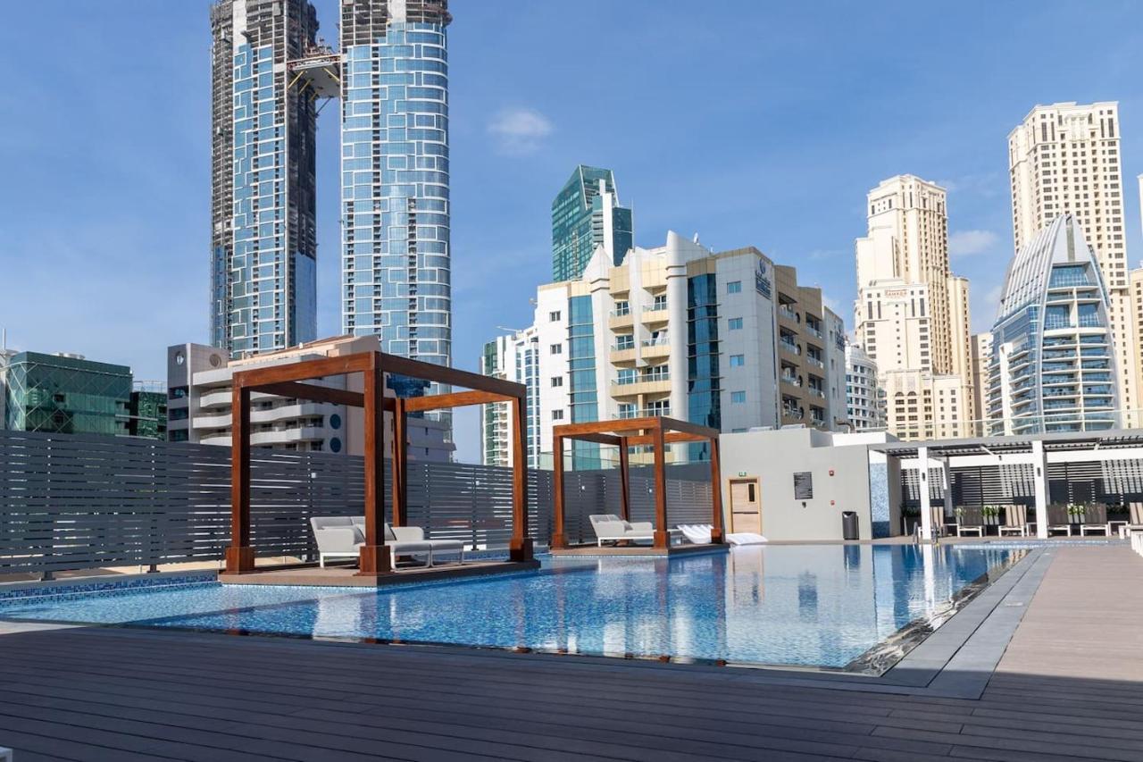 Frank Porter - Studio One Dubai