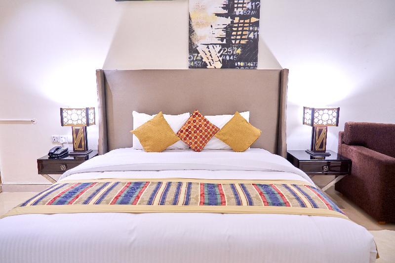 Grand - Al Barsha Aparthotel