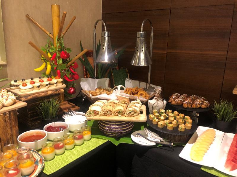 Hotel Hilton Garden Jumeirah Dubai