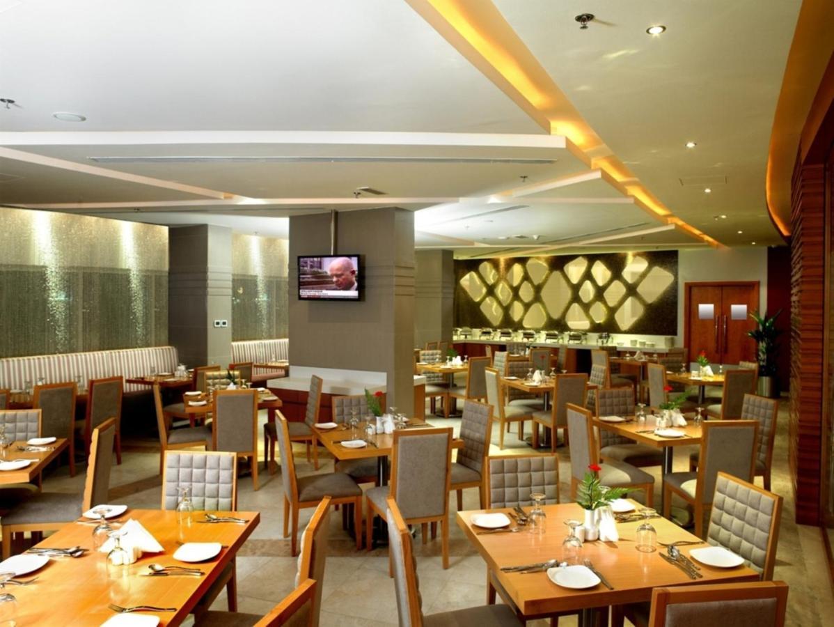 Hotel Landmark Grand 4*