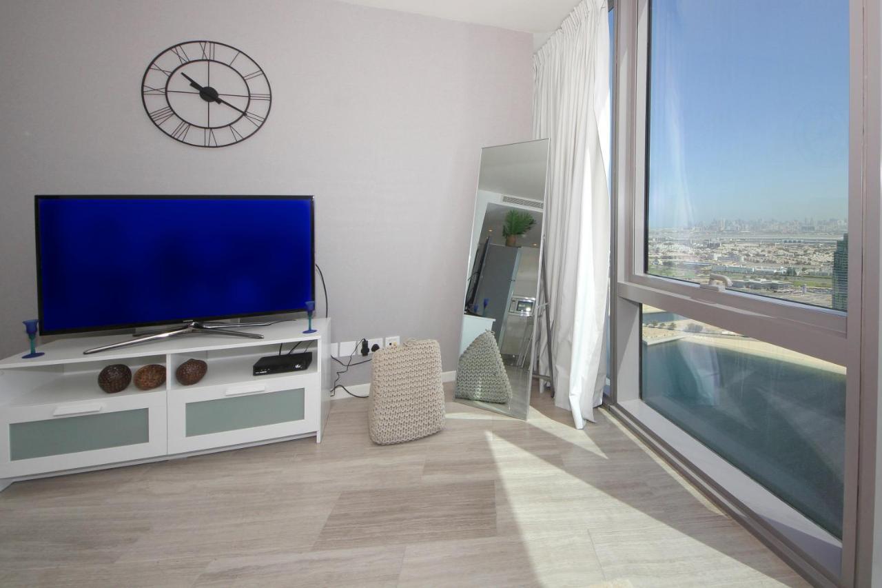 Shh - D1 Tower Apartments *