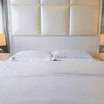 The Signature Vacation Homes In Downtown Dubai
