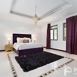 Dream Inn - Palm Island Retreat Villa